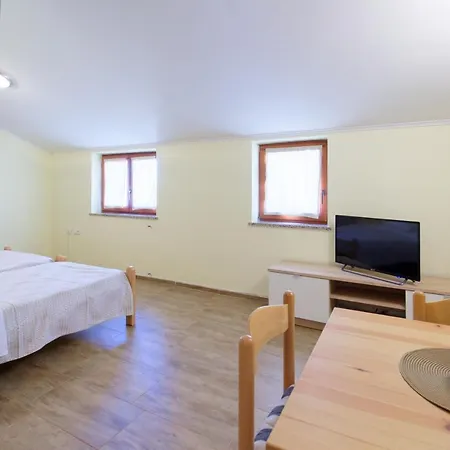 Daire Belvedere By Rent Istria Plovanija